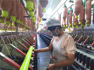 搭建就業(yè)平臺 助力精準扶貧